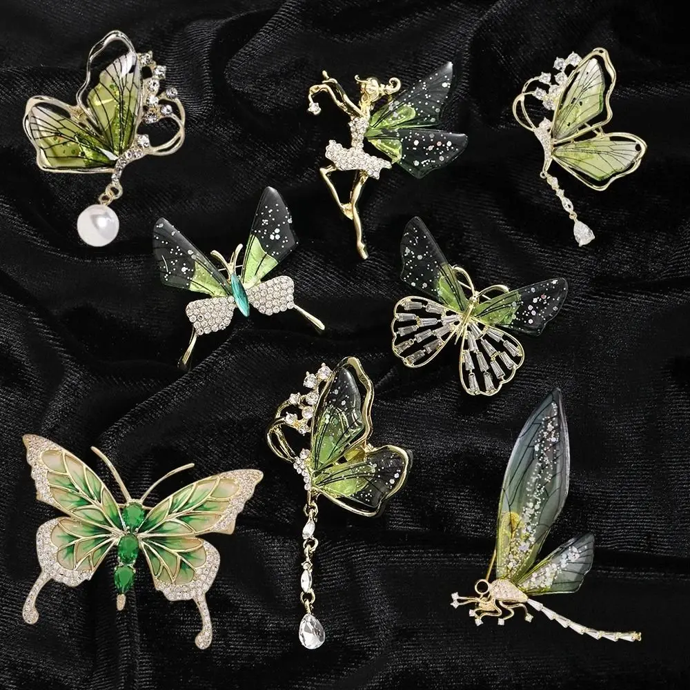 Fashion Dragonfly/Butterfly Shaped Brooches Imitation Pearl Alloy Jewelry Pin Rhinestone Suit Collar Pins Clothing Accessories