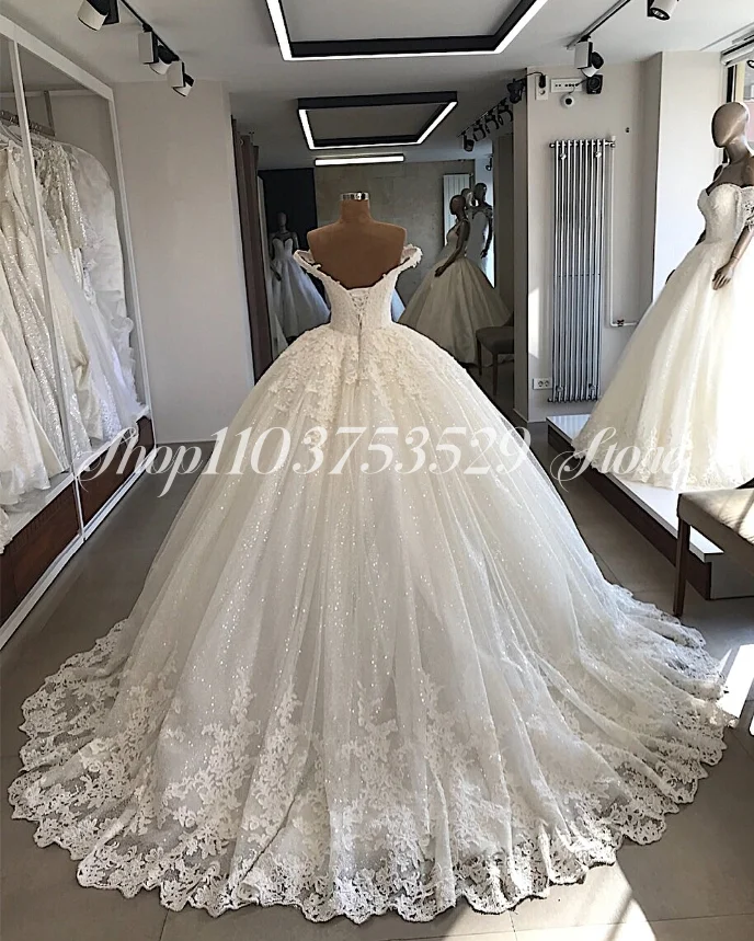 Plus size Elegant Strapless Wedding Dresses 2025 Luxury Lace Appliques Chapel Train Bohemian Wedding Beach Bridal Gowns