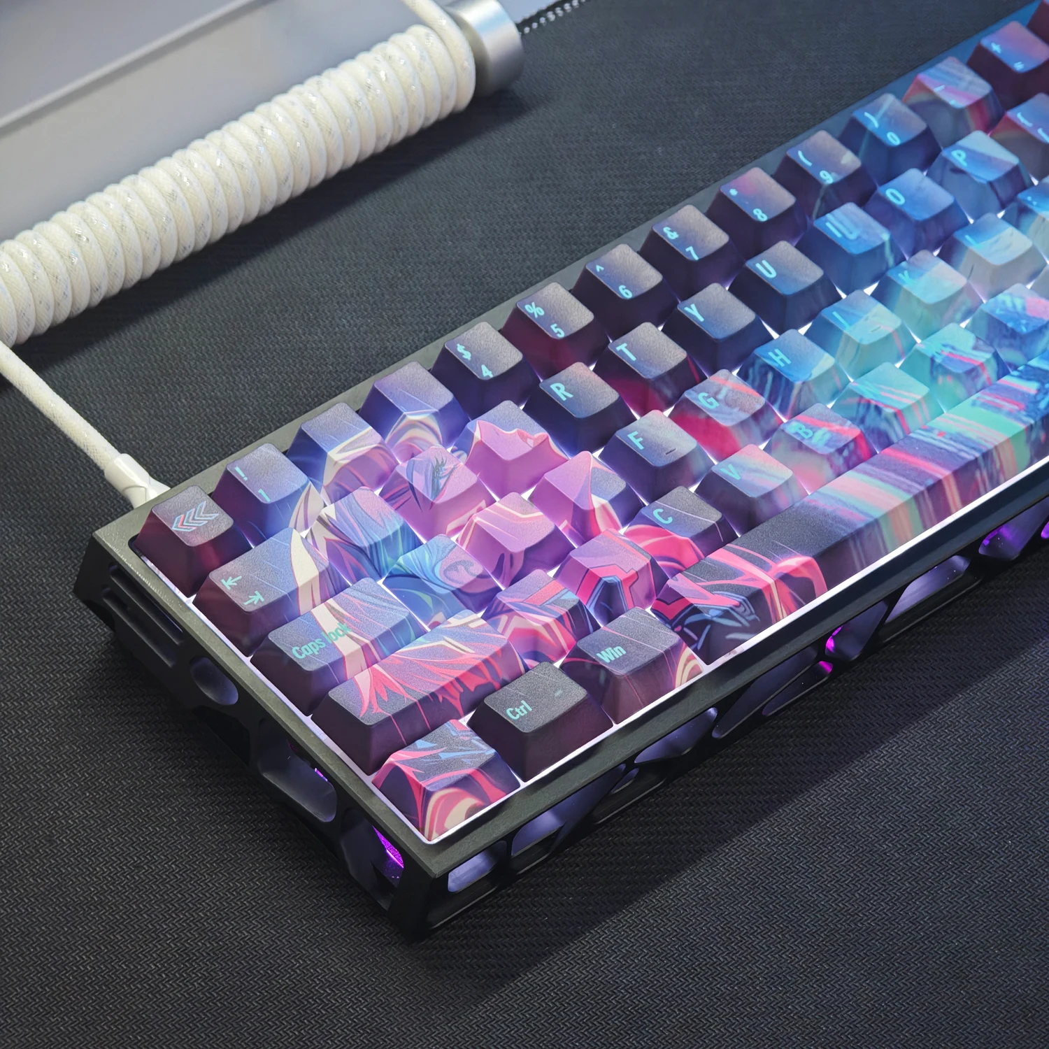 

73 клавиши Lucyna, колпачки для клавиш Chreey Height, PBT, гравировка, анимация, игры, пользовательские колпачки для клавиш для механических клавиатур, стрельба 60, 65 67 68