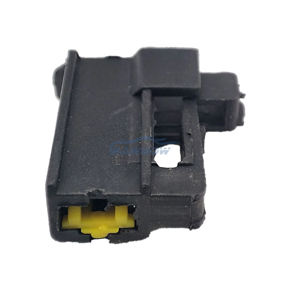 1/5/10 PCS For 1 Pin Connector Auto Horn Socket For Toyota Camry Highlander Corolla 178471-2 0090-413