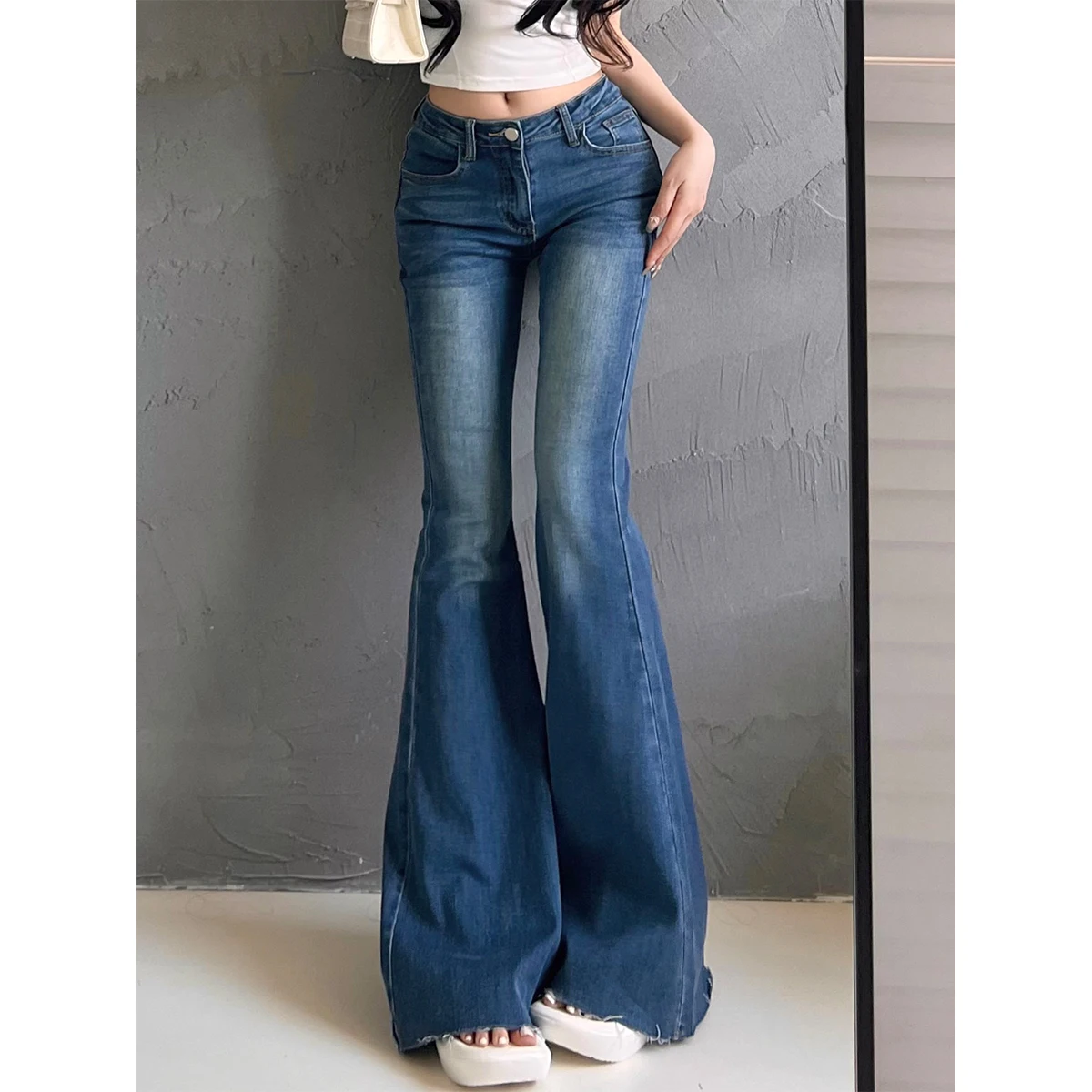 

Low Waist Bell Bot Denim Jeans American Sle Waed Blue Frayed Micro Flared Pants Casual Long Trousers for Young Women