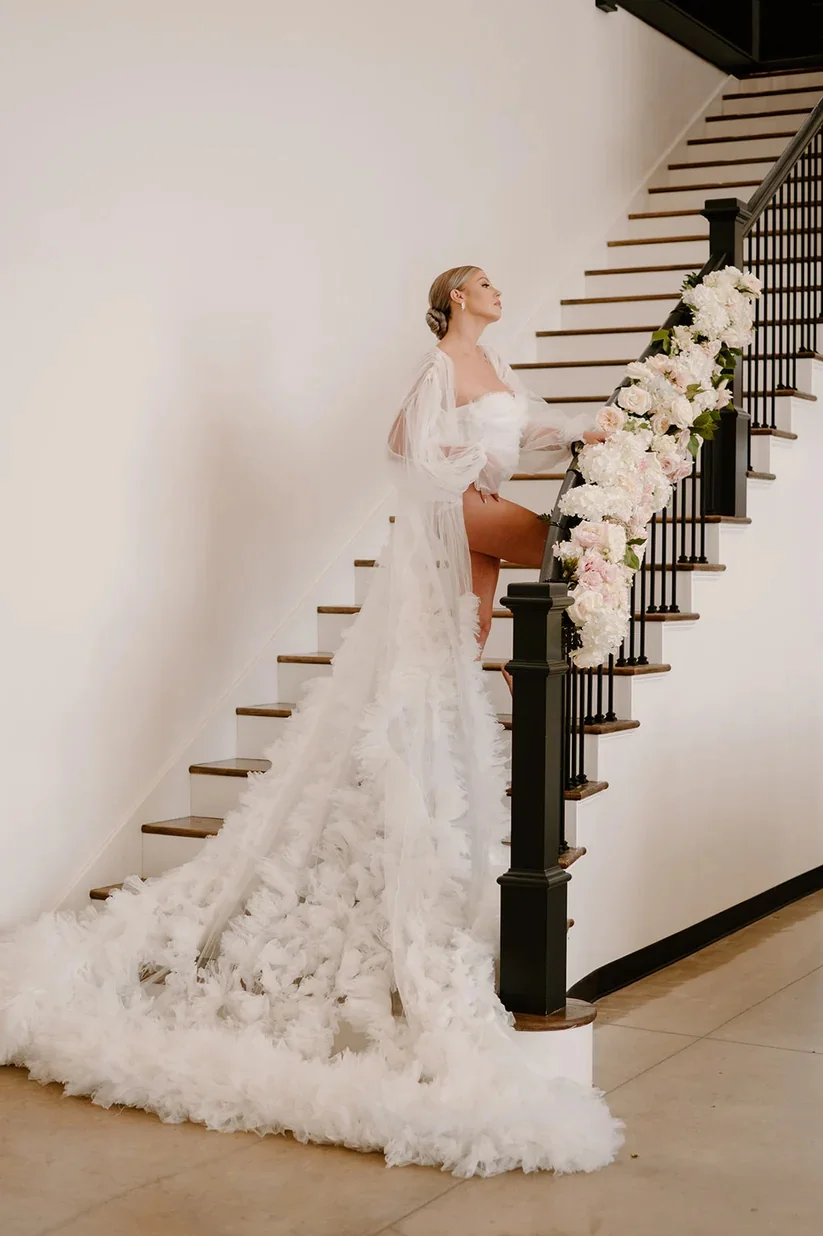 Puffy Ruffles Abito da sposa Increspato Tulle Manica lunga Donna Accappatoio Incinta Partito Indumenti da notte Pieghe trasparenti Camicia da notte Personalizzata