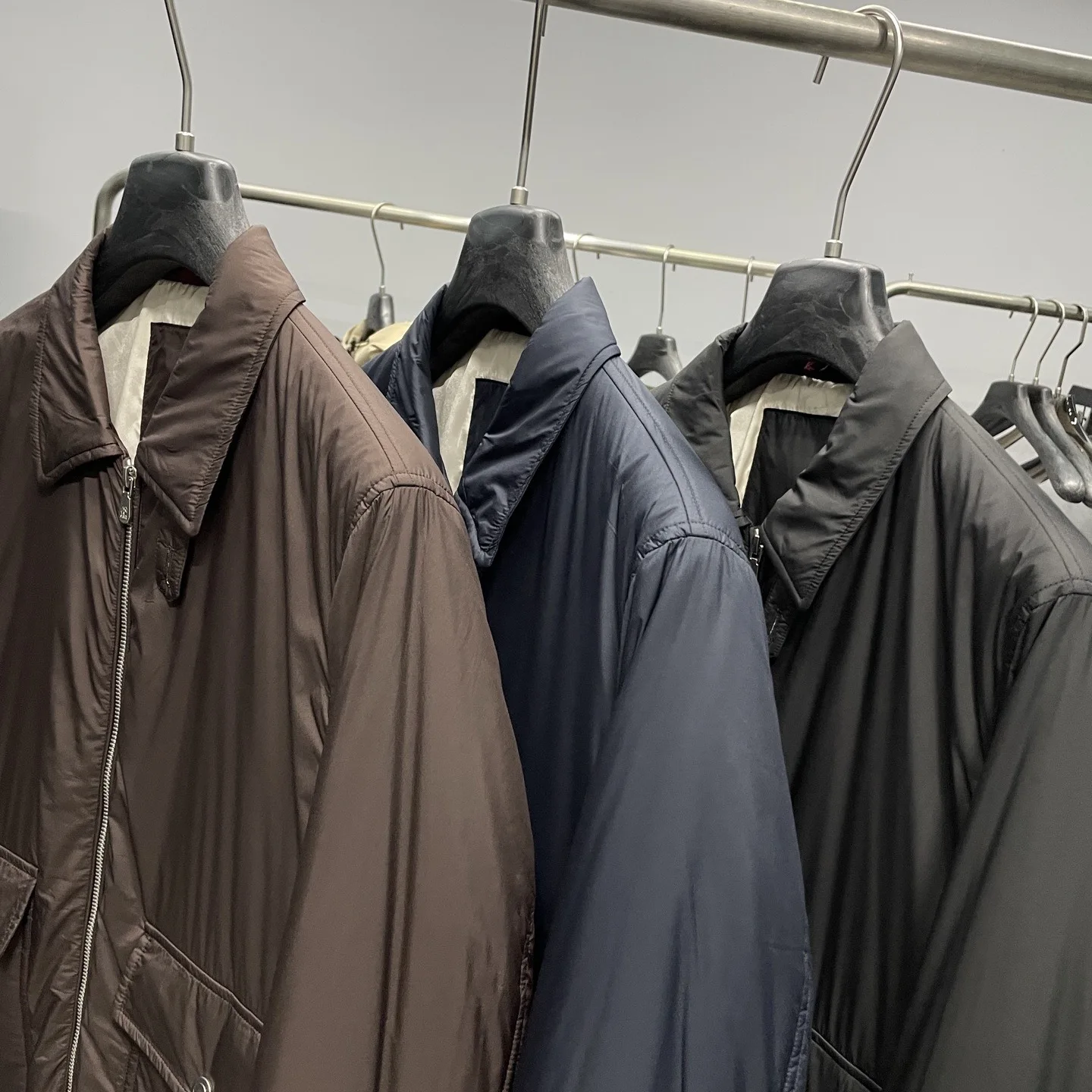 سترة كاجوال من القطن ذات طية صدر السترة الإيطالية من BC