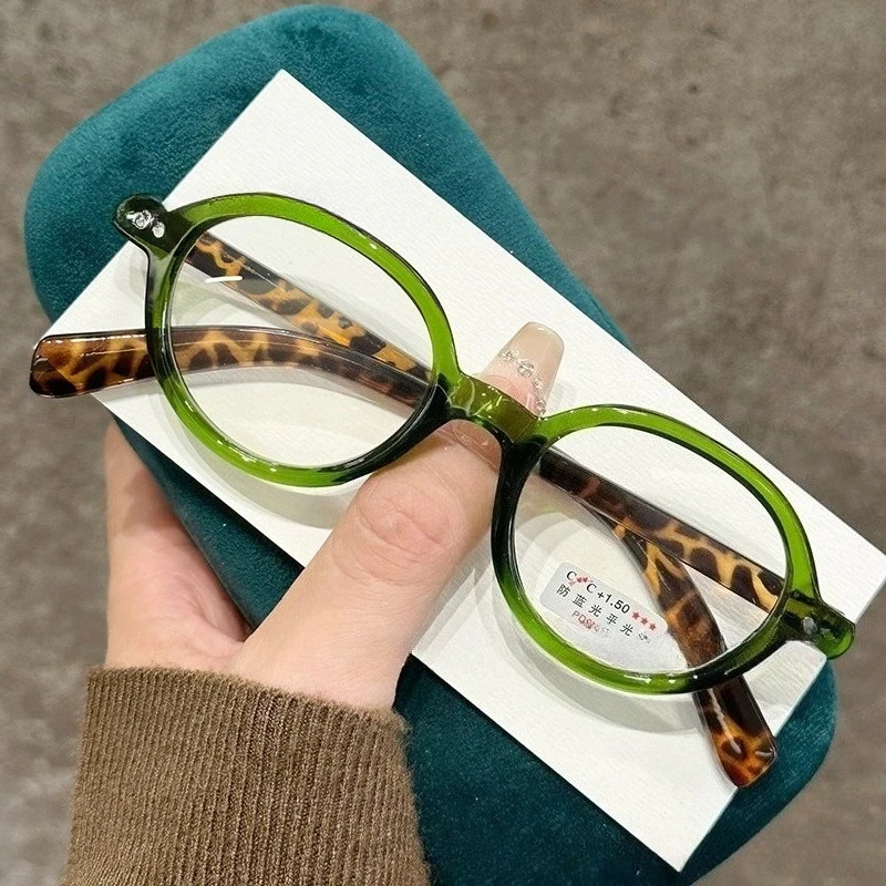 Modische Lesebrille mit ovalem Rahmen und Anti-Blaulicht-Kleinrahmen, ultraleichte Retro-Lesebrille, hochauflösend