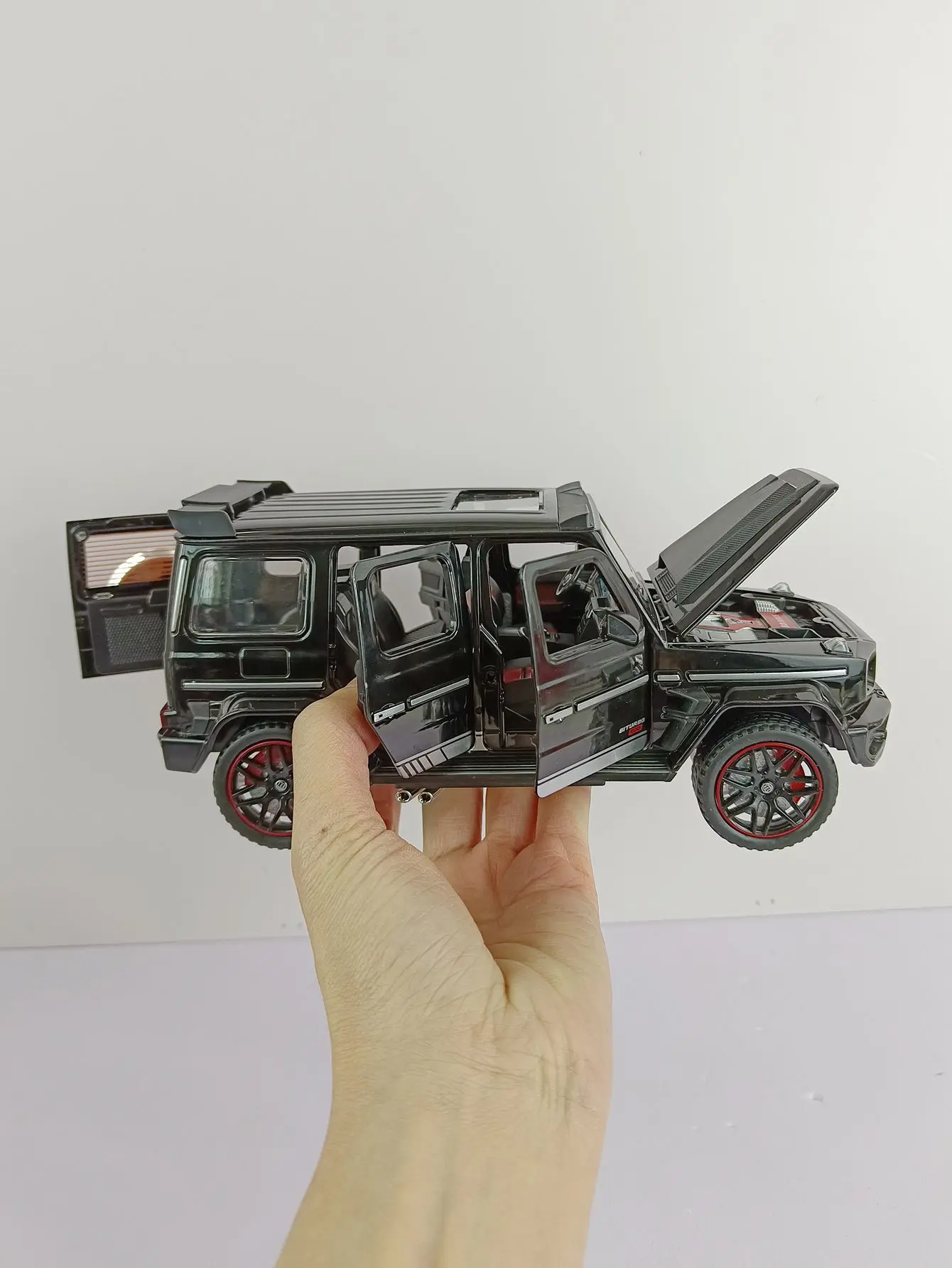 1:24 Mercedes Benz G800 Alloy Car Model Diecast Car Sound Light Car Lovers Collection Kids Birthday Gift Metal Boys Toys