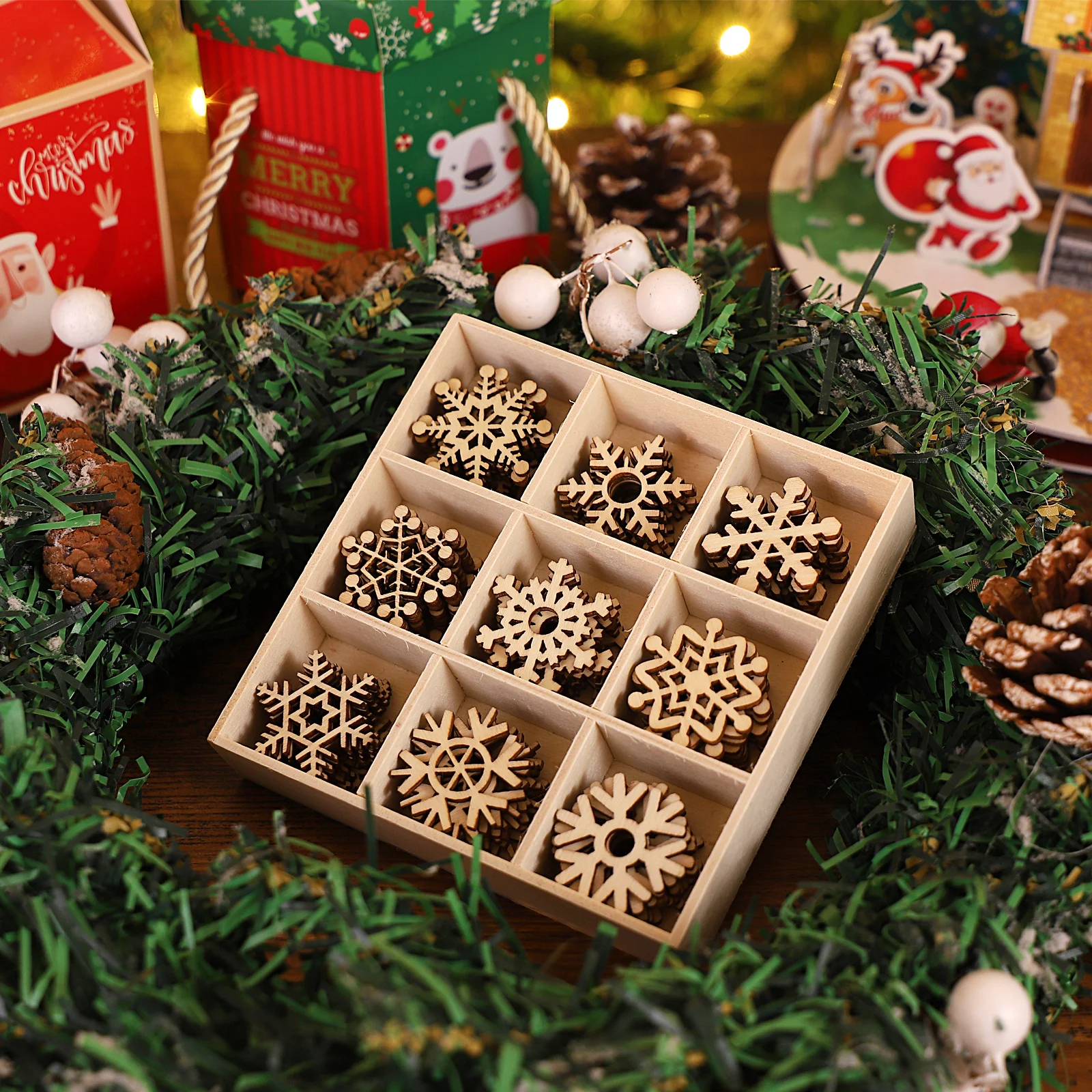 

72Pcs Wooden Snowflake Hanging Ornaments DIY Decorative Christmas Festival Pendants Graffiti Painting Crafts for