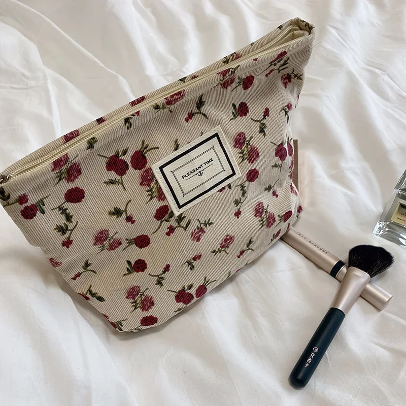 Bolsa de maquiagem feminina de veludo com estampa de leopardo, bolsa de cosméticos, organizador de higiene pessoal, estojo de maquiagem feminino, capacidade de armazenamento, bolsa de lavagem