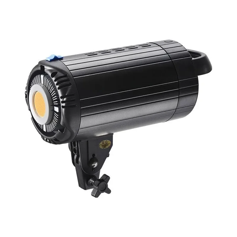Live filling light is suitable for external wedding photos and travel photos