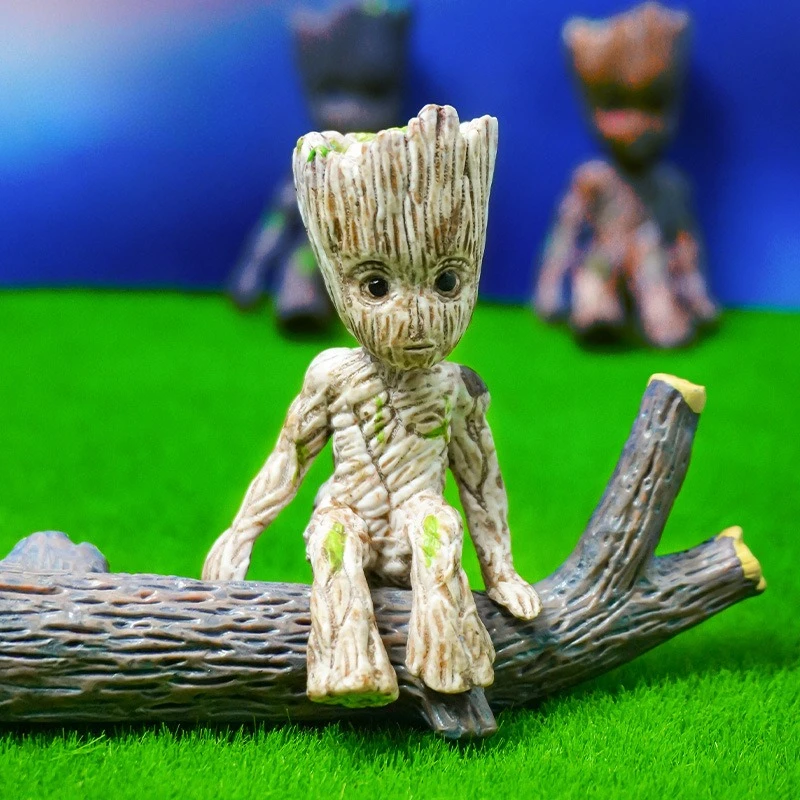 

6CM Disney Anime Mini Tree Man Decorate Toys Cartoon Action Figure Sitting Tree Man Model Kawaii Car Ornament Kids Toys Gift