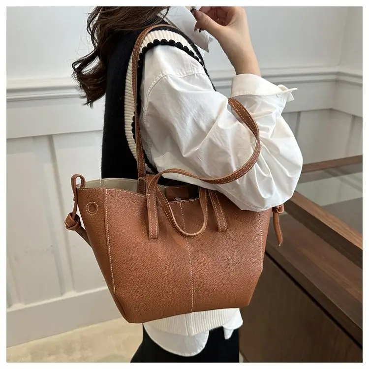 Advanced Large Capacity Commuting Fashionable Tote Bag for Women 2026 Versatile New Style Underarm Single Shoulder Handheld