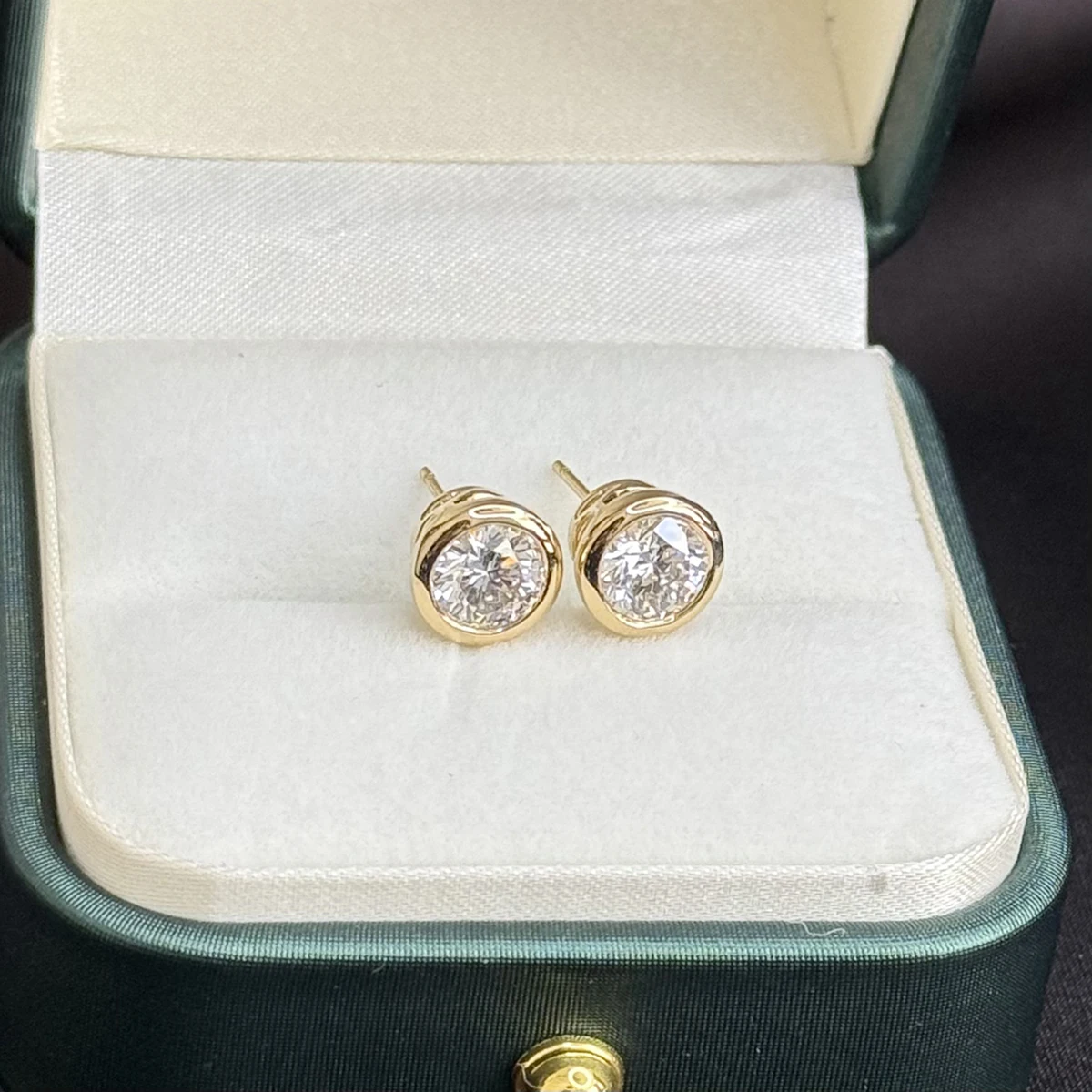 Special Offer 1.0CT Diamond Stud Earring 18K Yellow Gold Bezel Setting Round Cut Lab Grown Diamond Stud Earring For Women Gift