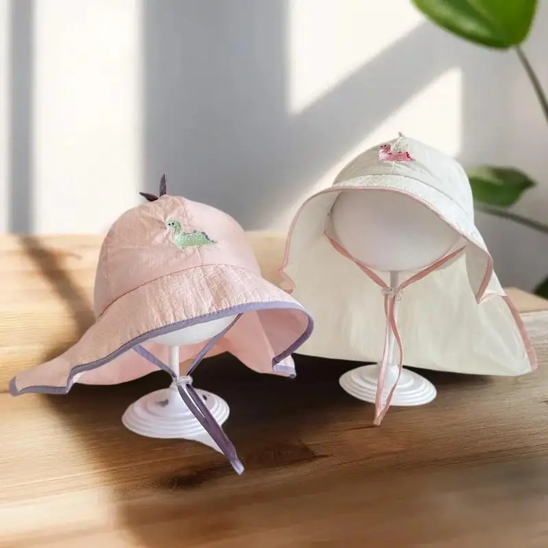 

Kids Summer Hat with Big Brim Sun Shade, Breathable Baby Cap for UV Protection, Beach Essentials for Boys & Girls