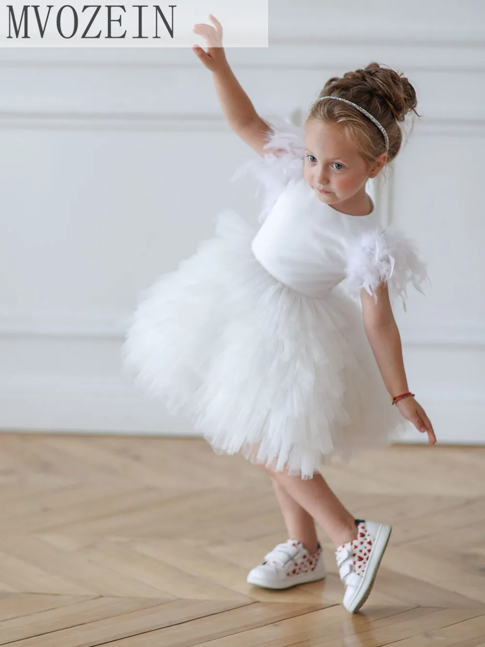 Mvozein White Flower Girl Dress Layers Girl Dress Feather Wedding Party Dress Kid\'s Birthday Dress First Communion Dress