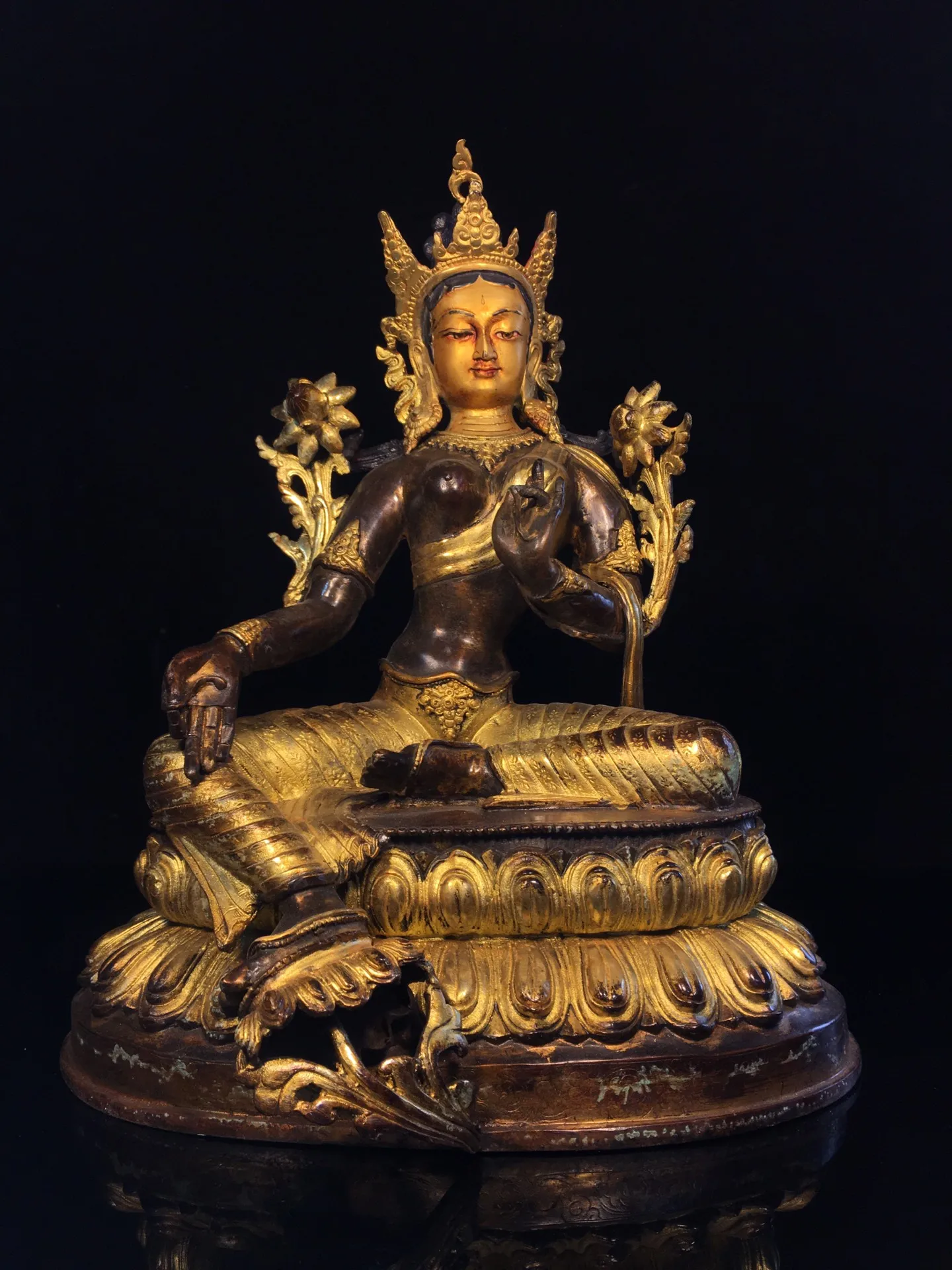 

14"Tibetan Temple Collection Old Bronze Gilded Cinnabar Green Tara Buddha Lotus Stage Sitting Buddha Worship Hall Town house