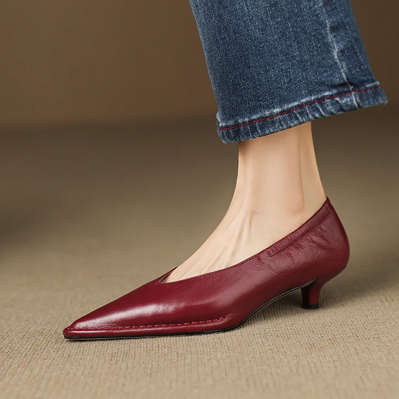

Новые женские туфли-лодочки из натуральной кожи на среднем каблуке с острым носком, весна-лето 2026, для офиса и торжественных случаев