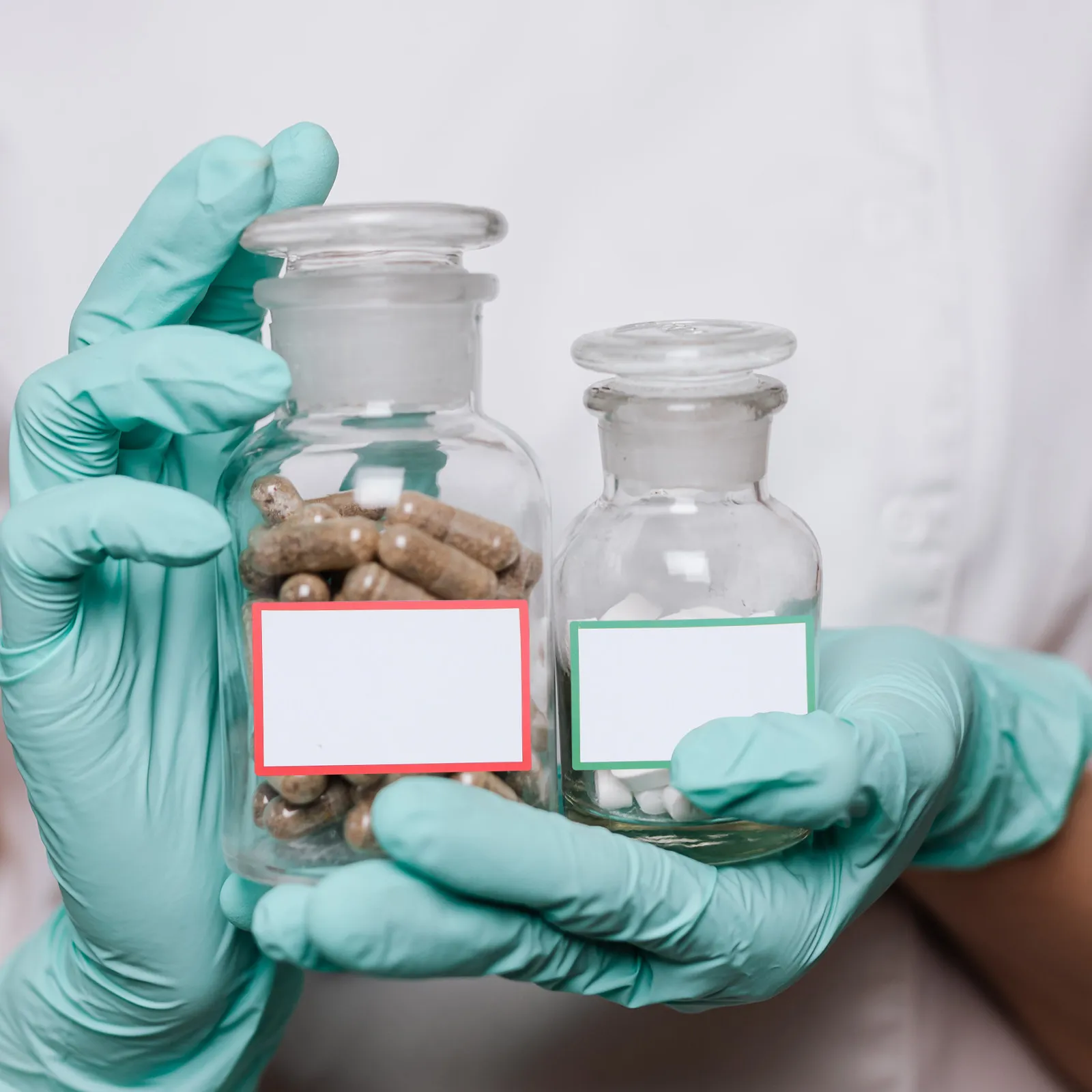 

Multipurpose Name Tags Sticker Roll Practical Housewarming Gift Easy to Use and Store Colorful Blank Labels Name Tags