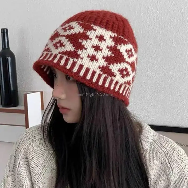 قبعة شتوية متماسكة من الجاكار بنمط معيني، قبعة صوفية للنساء والفتيات في المكتب