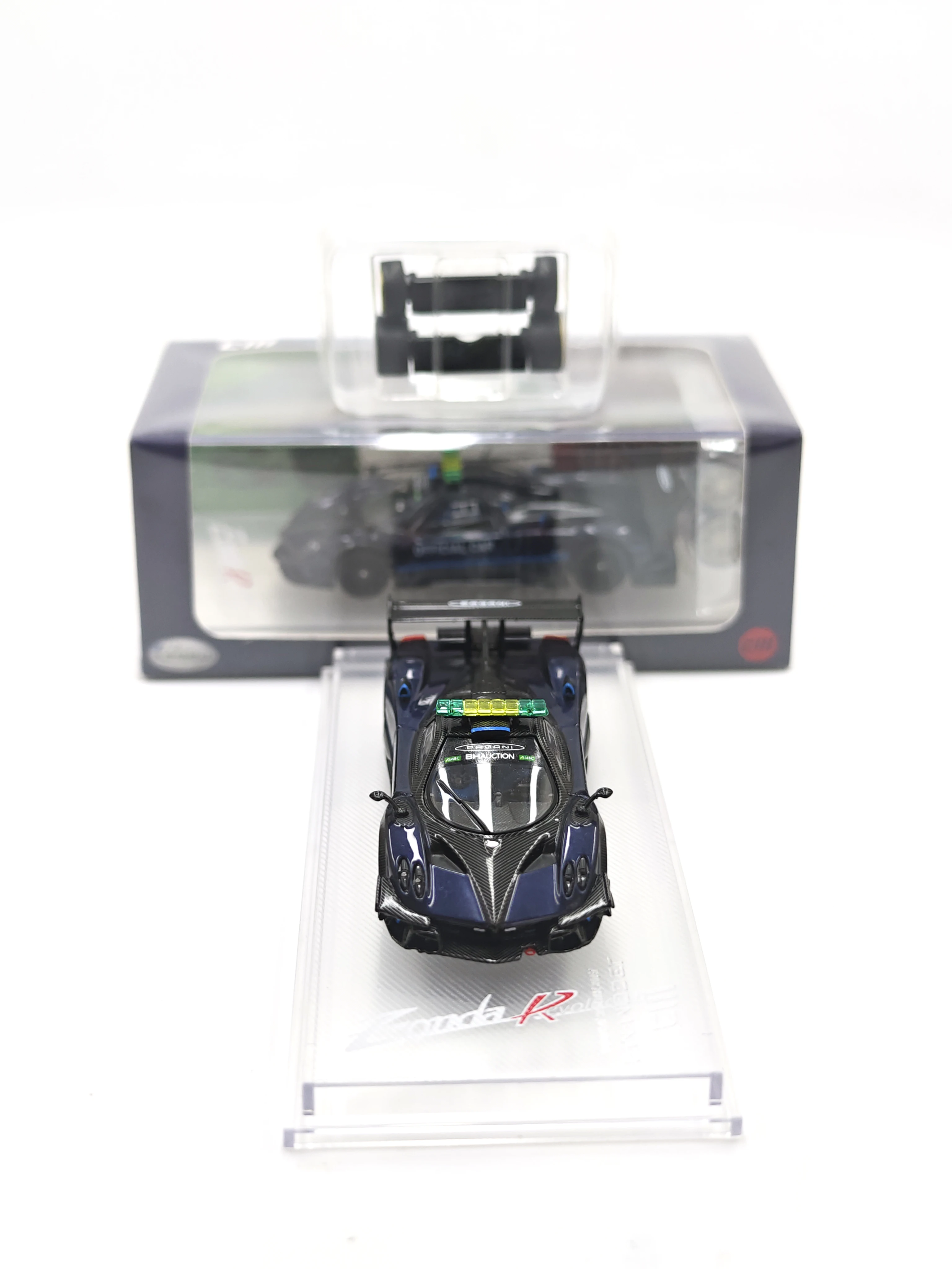 cm-164-pagani-zonda-revolucion-collezione-di-modelli-di-auto-in-lega-con-ruote-intercambiabili