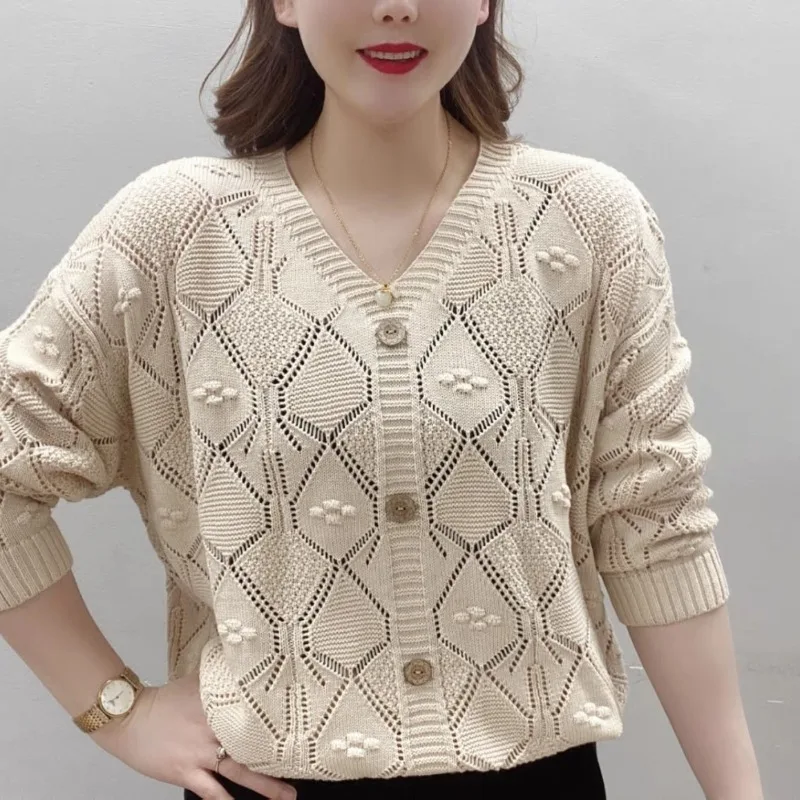 Autumn and Winter Women's Pullover V-neck Long Sleeve Hollow Button Solid Print Loose Commuter Fashion Casual Elegant Knit Tops