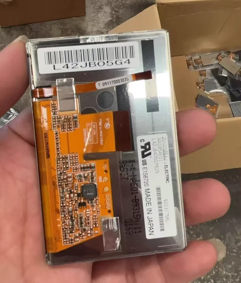 3.5 inch AA035AE01 LCD Screen Display Panel ,stock test shows normal