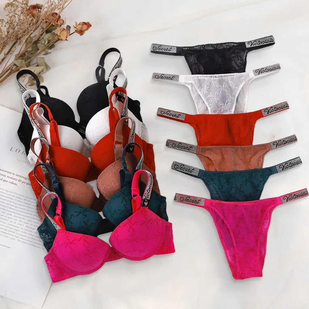 

Новый комплект женского сексуального кружевного белья 2026: бюстгальтер-бралетт и трусики с узором в виде сердец, эластичный, дышащий комплект нижнего белья