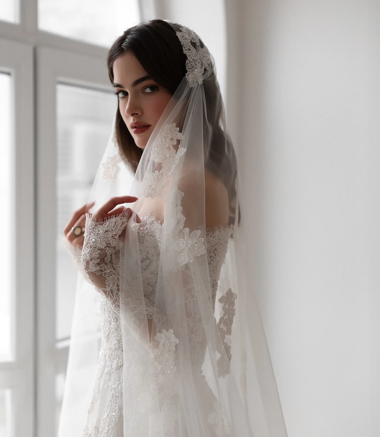 Sheer Fairy Wedding Dress Elegant Sweetheart Lace A-Line Sheer Corset Floral Appliques Dubai Luxury Bridal Gown SW538 Customized