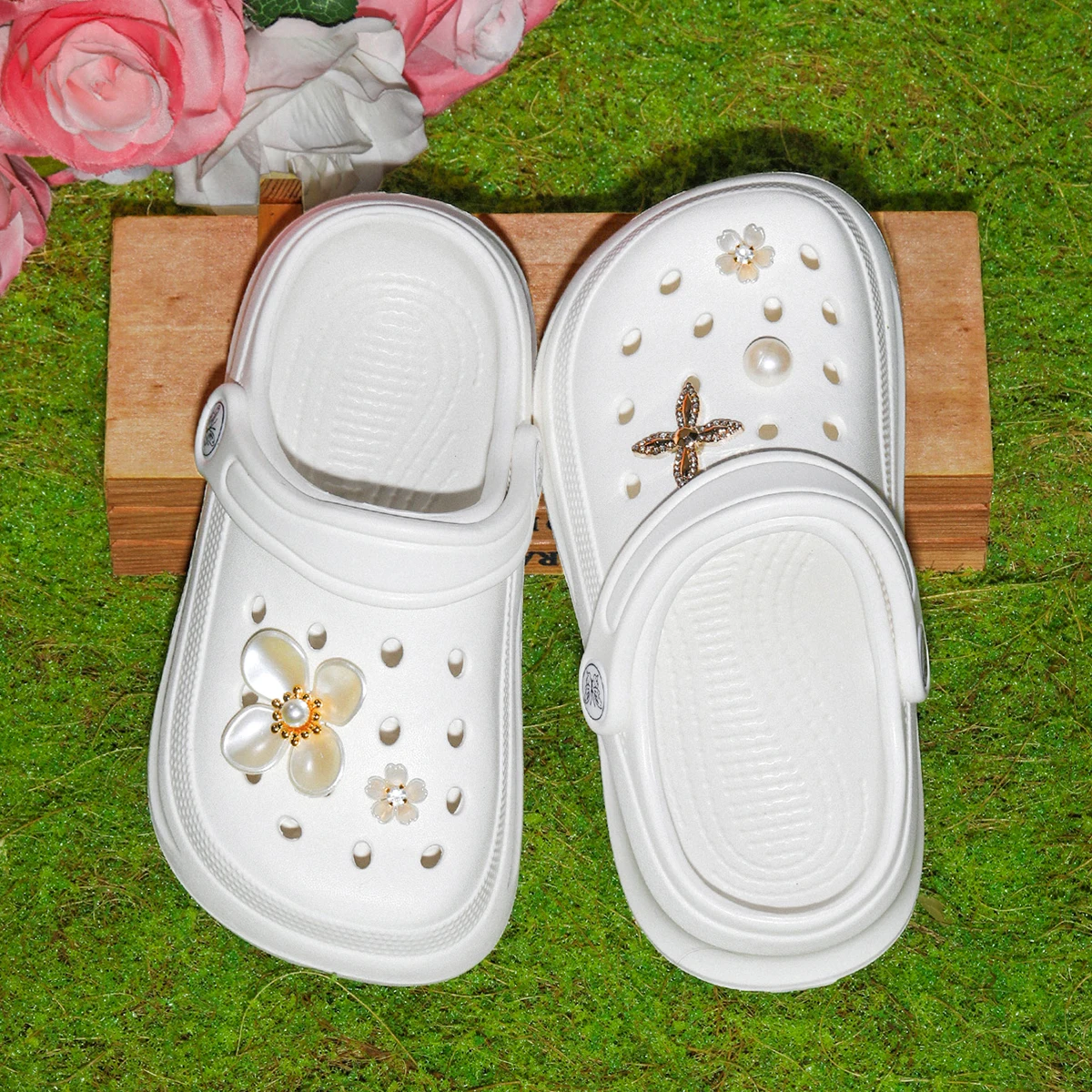 

Children's fashionable wooden clogs, EVA, lightweight and durable slip-on beach shoes