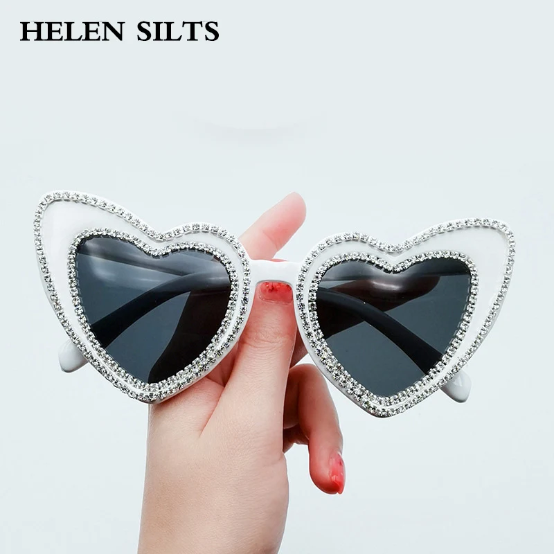 

Fashion Heart-Shaped Diamond Sunglasses Women Fashion Gradient Sun Glasses Luxury Brand Designer Sun GlassesUV400
