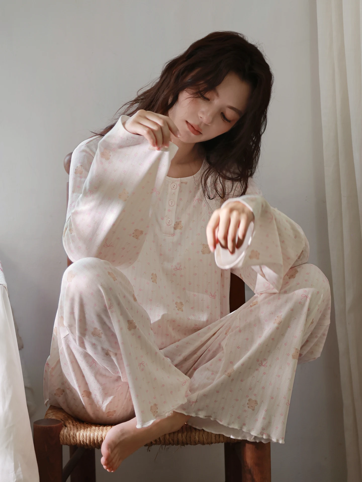 camison-suave-y-bonito-de-princesa-para-mujer-otono-2026-nuevo-de-seda-y-algodon-con-oso-adorable-ropa-de-casa-extremadamente-comoda