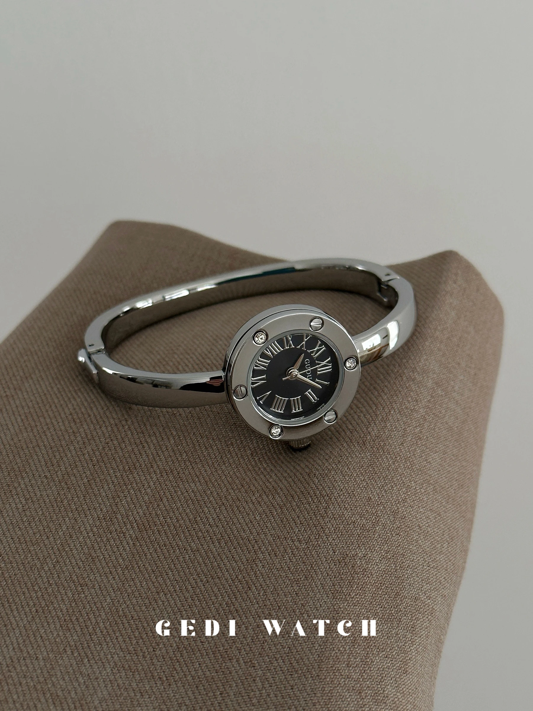 Elegant Women'S Watch, Round Dial, Women'S Watch, Light Luxury, Fashionable And Versatile Bracelet Watch, Watch Accessory.