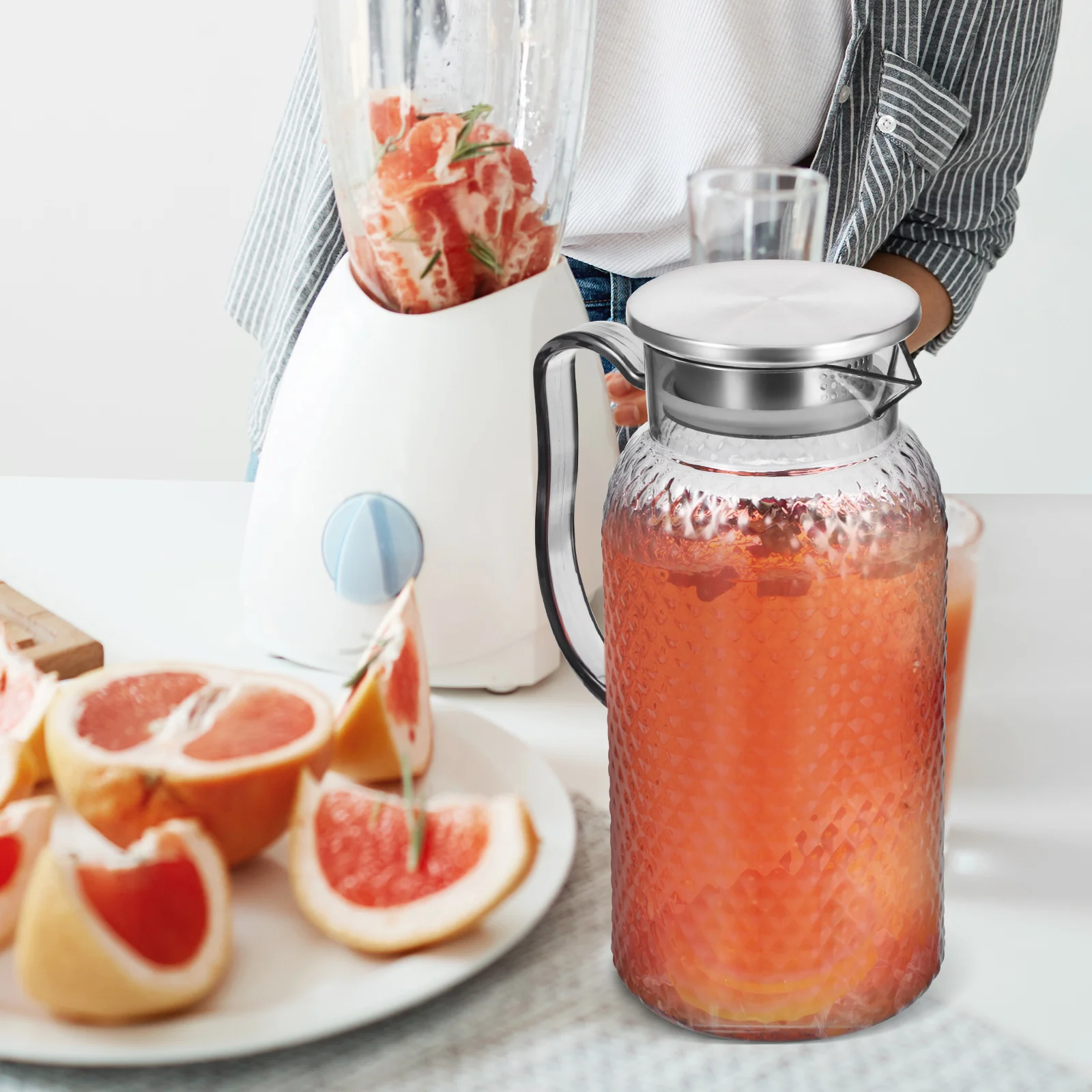 

2 pcs Acrylic Juice Jug Plastic Pitcher with Lid Water Bottle Storage Jars Large Capacity Tea Coffee Party Use