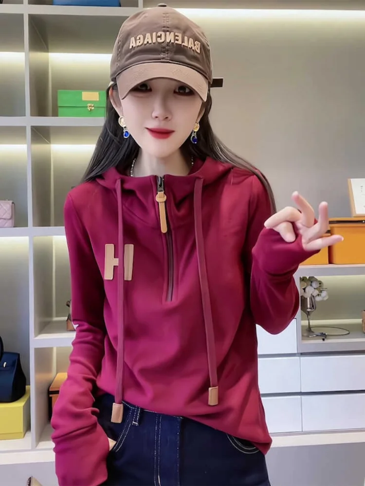 レッド両面 Fce フード付き Dstring スウェットシャツ女性のスリムフィットファイオナブル秋の新しい Sle カジュアル快適なトップ