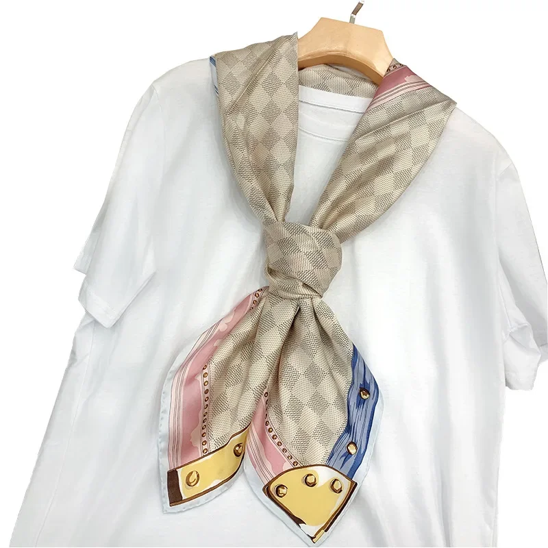 

2025 en soie polyvalent, Simple, élégant, châle à carreaux, grande écharpe carrée, tendance de rue,femmes, nouvelle collection