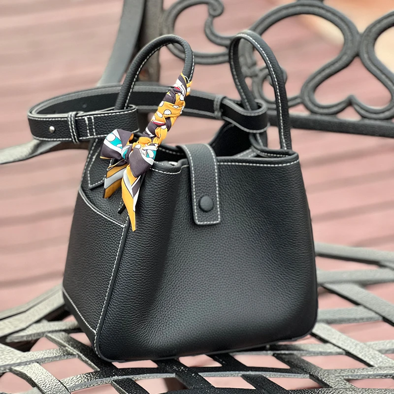 Luxury Design High Quality Cowhide Handbags Fashion Large Capacity Leather Bucket Bag For Women High-end Elegant Lady Dinner Bag