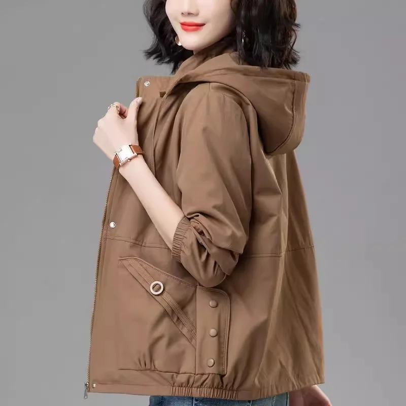 4XL Leisure Women's Short Jacket Spring And Autumn Trench 2026 New Loose Oversized Middle-Aged Mother Hooded Baseball Jacket Top
