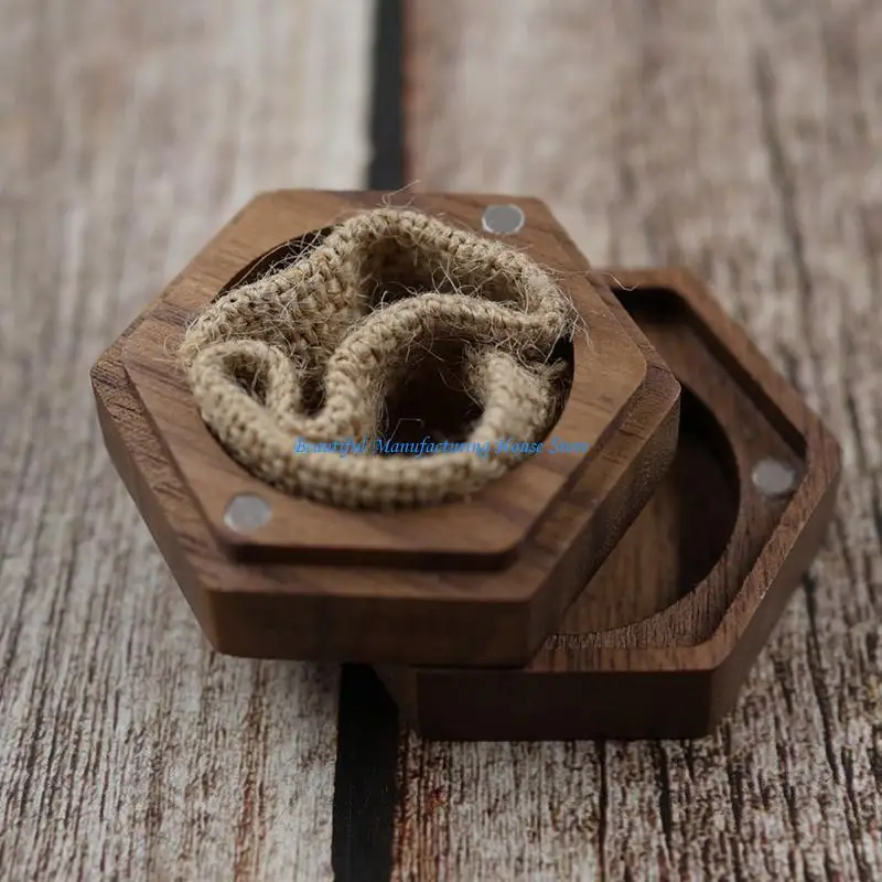 E56A Shaped Walnut Ring Box Linen Soft Interior Holder Jewelry Wooden for Case for Proposal Engagement