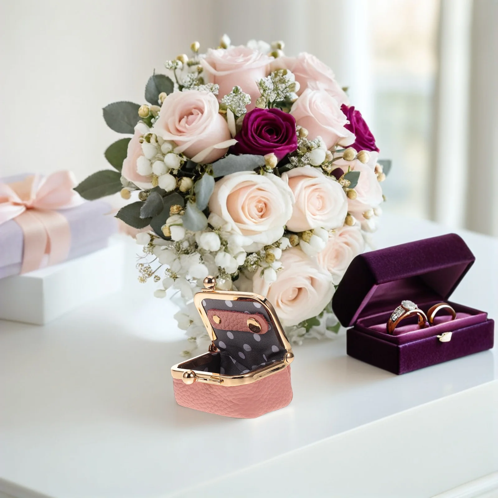 

Маленькая портативная шкатулка для драгоценностей, многофункциональный органайзер для путешествий, компактный мини-футляр для колец, серег, ожерелий, браслетов для женщин