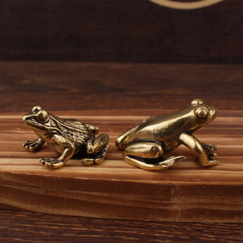 2 Pcs Solid Brass Frog Figurines, Vintage Chinese Creative Frog Tea Pet Brass Crafts