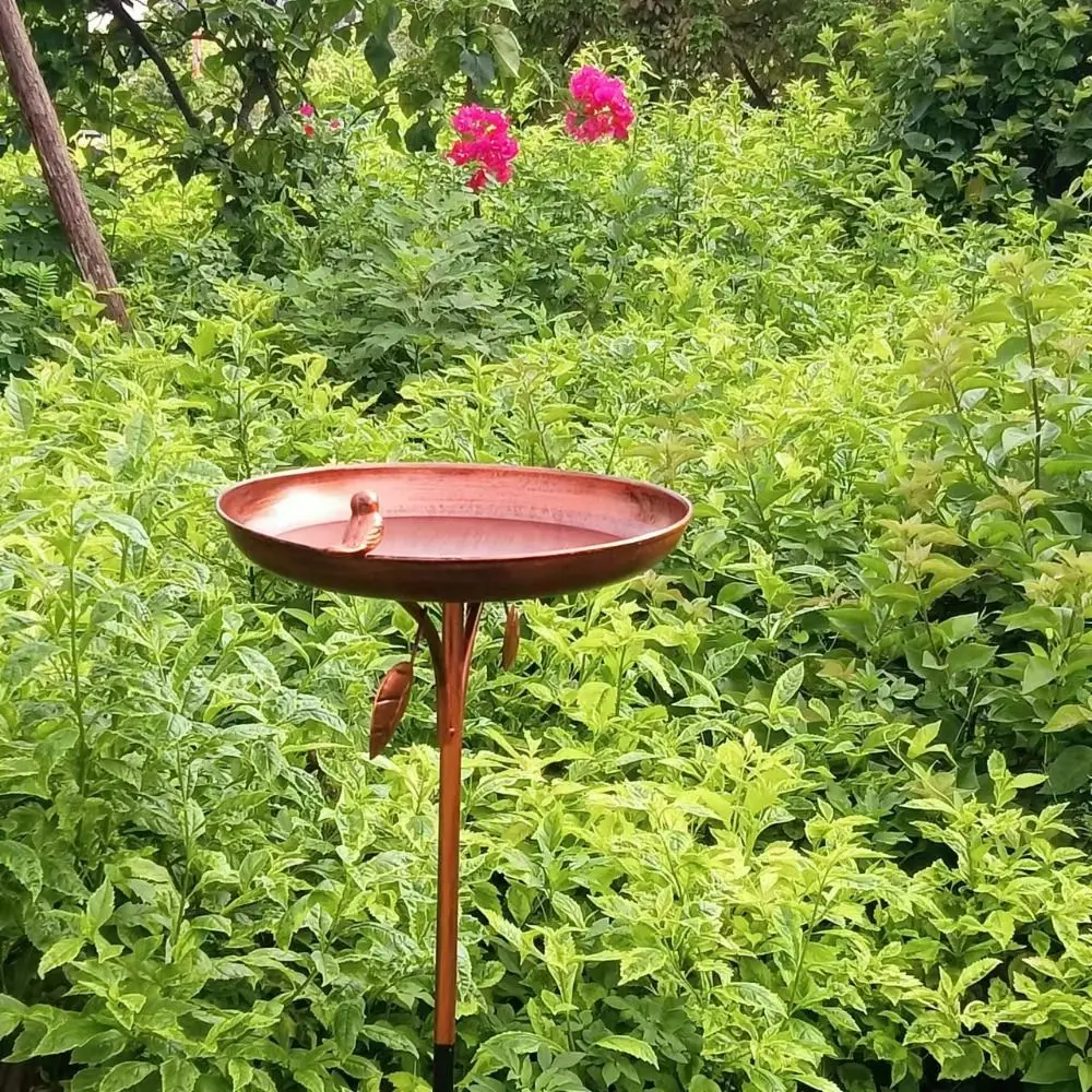 

Garden Decor Iron Bird Feeder Plugin Convenient Large Capacity Bird Feeding Dish Retro Durable Bird Bathtub Bird Bath