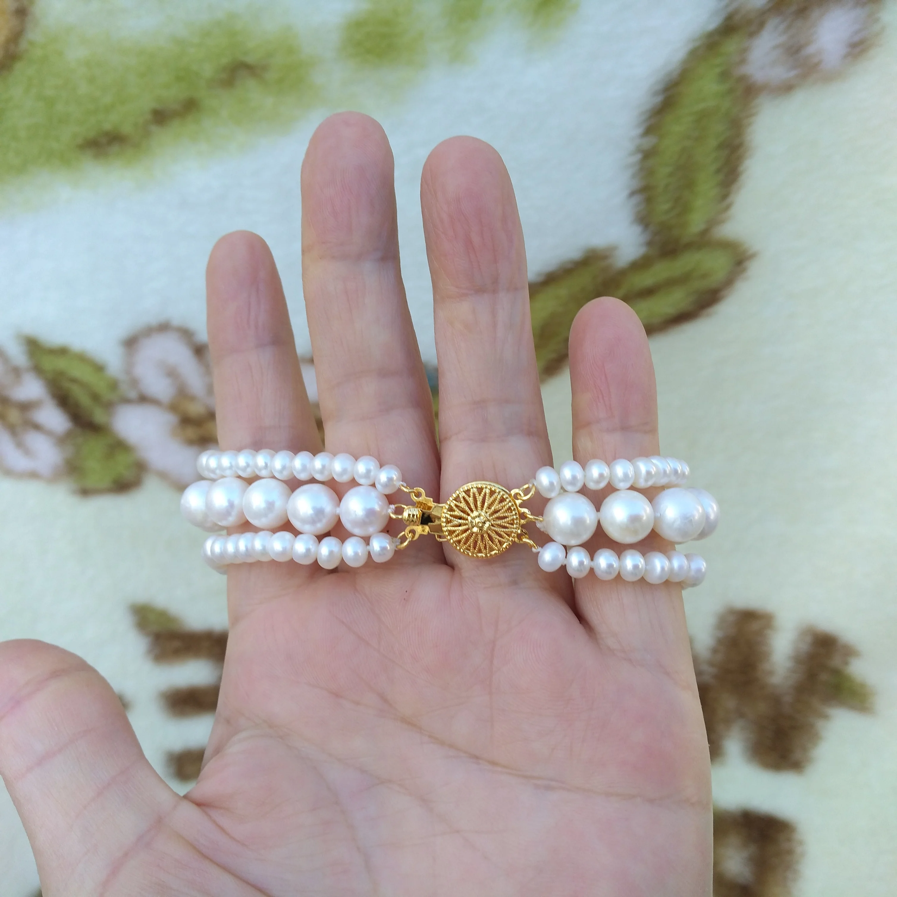 Pretty 3 Row 4-9mm Natural Genuine  Akoya White Pearl Bracelet 17cm-18cm Please see more photos with pearl details.