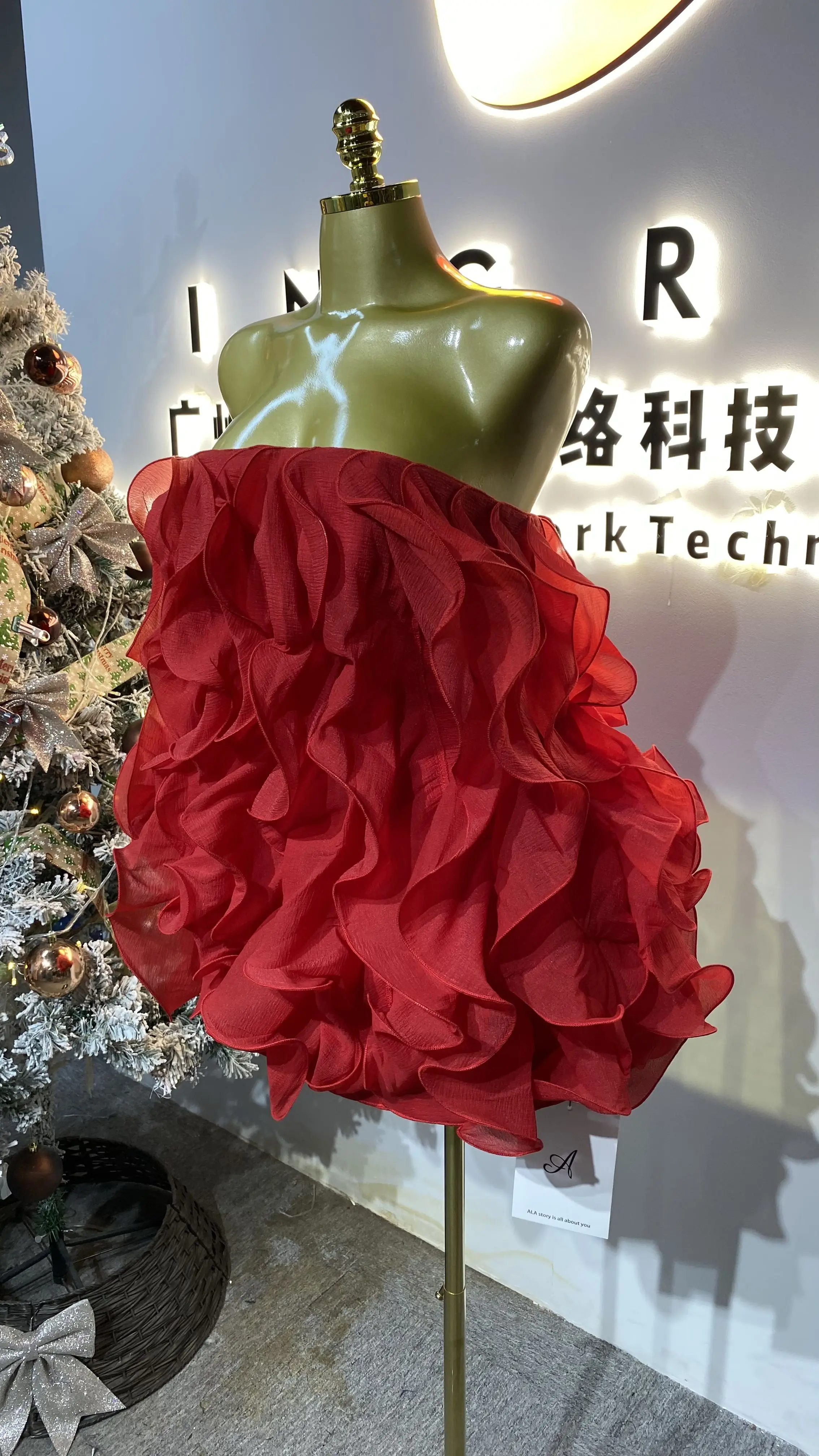 Luxury quality fashion 2025 boutique sexy strapless ruffle mini dress-GZXX462