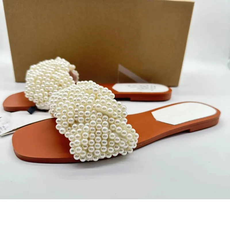 

2024 Summer New Shoes Women's Sandals Embedding Artificial Pearl Sandals Flat Heel Open Toe Shoes Casual Versatile Beach Shoes