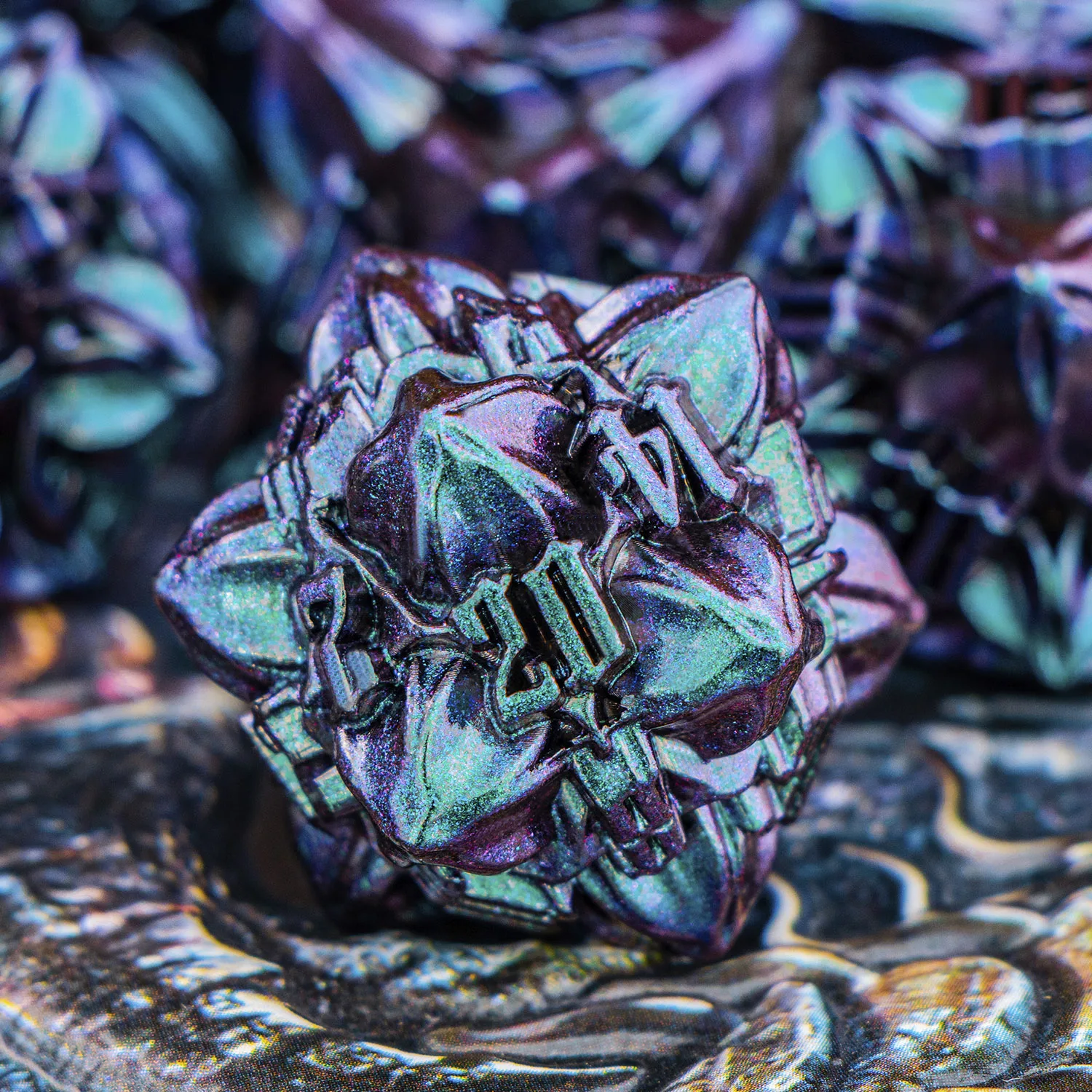 

DND Metal Dice Set Purple Green Leaf Polyhedral Dragon Dice 7PCS Dungeon D and D Dice RPG Role Playing Game D20 D12 D10 D8 D6 D4