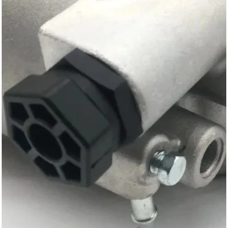 

Suitable for Excavator ZAX200 210 240 270-3 Electric Fuel Oil-water Separator Assembly Paper Oil Filter Shell