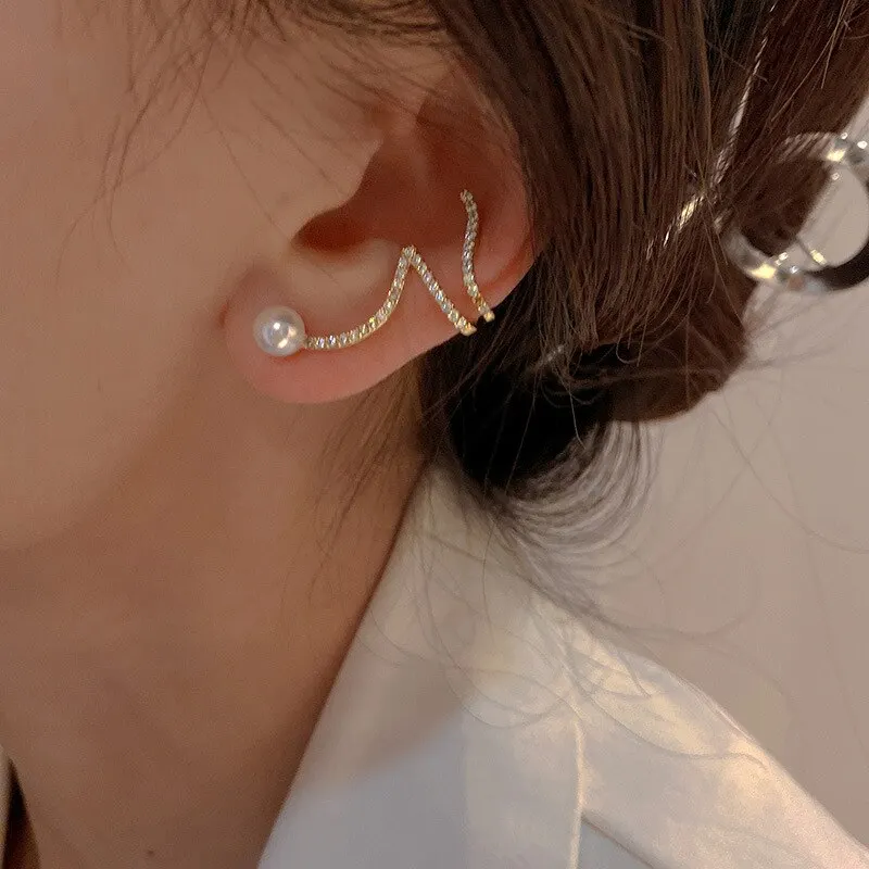 Pendientes con pasador de perlas de imitación de diamantes de imitación brillantes para mujer, nueva moda, pendientes geométricos, Clip para hueso del oído, joyería para niñas para fiesta