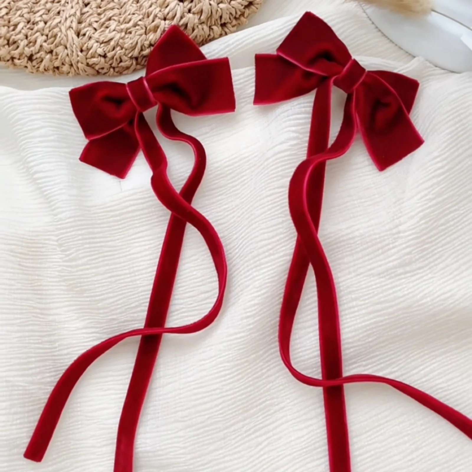 2 Stück Samt-Haarspangen mit Schleife und langen Bändern, modischer Haarschmuck in Rot und Schwarz, niedliche, elegante, vielseitige Haarschleifen für Mädchen – Detail 2
