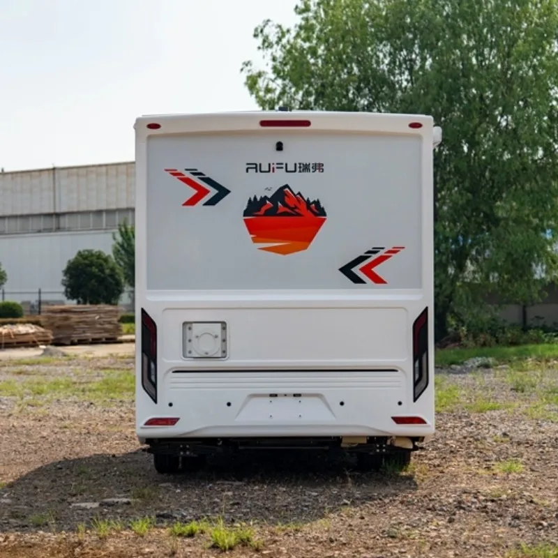 RV con diseño de cama frontal inteligente conservada