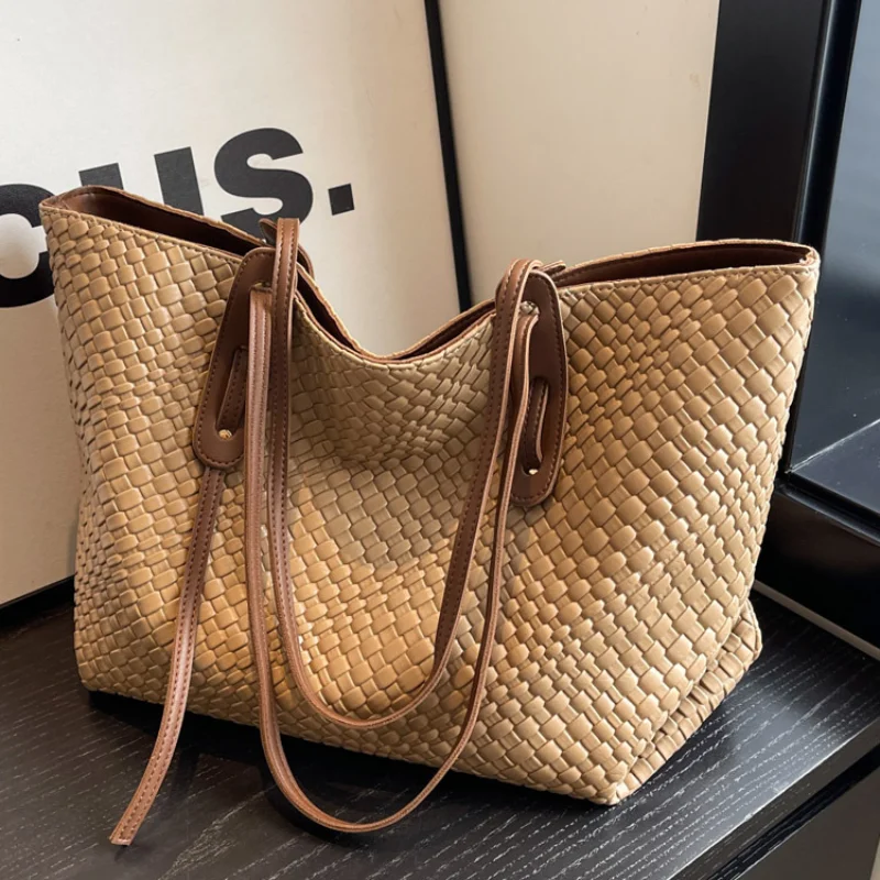 

Large capacity woven bag for women 2025 new retro versatile single shoulder underarm bag Korean version hand-held tote bag