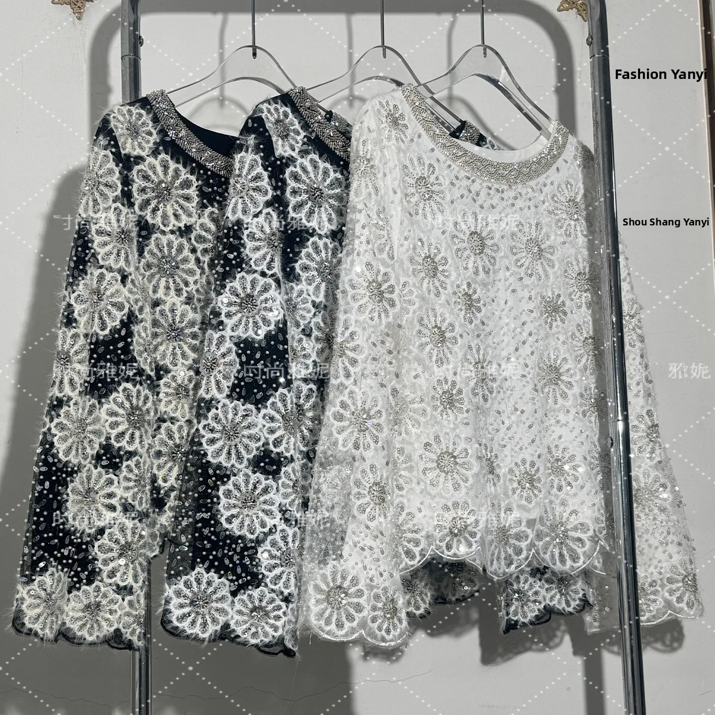 

Модная женская блузка с круглым вырезом и длинными рукавами, с цветочным узором, украшенная жемчугом, приталенного кроя, популярная в интернете