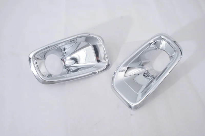 

Хромированная накладка на переднюю противотуманную фару из АБС-пластика для Jeep Renegade 2015 2016 2017 (хром)